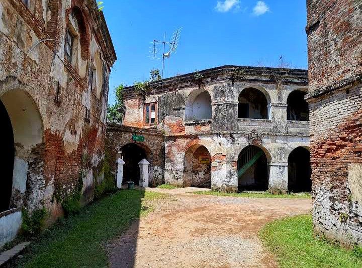 Visiting Fort Willem