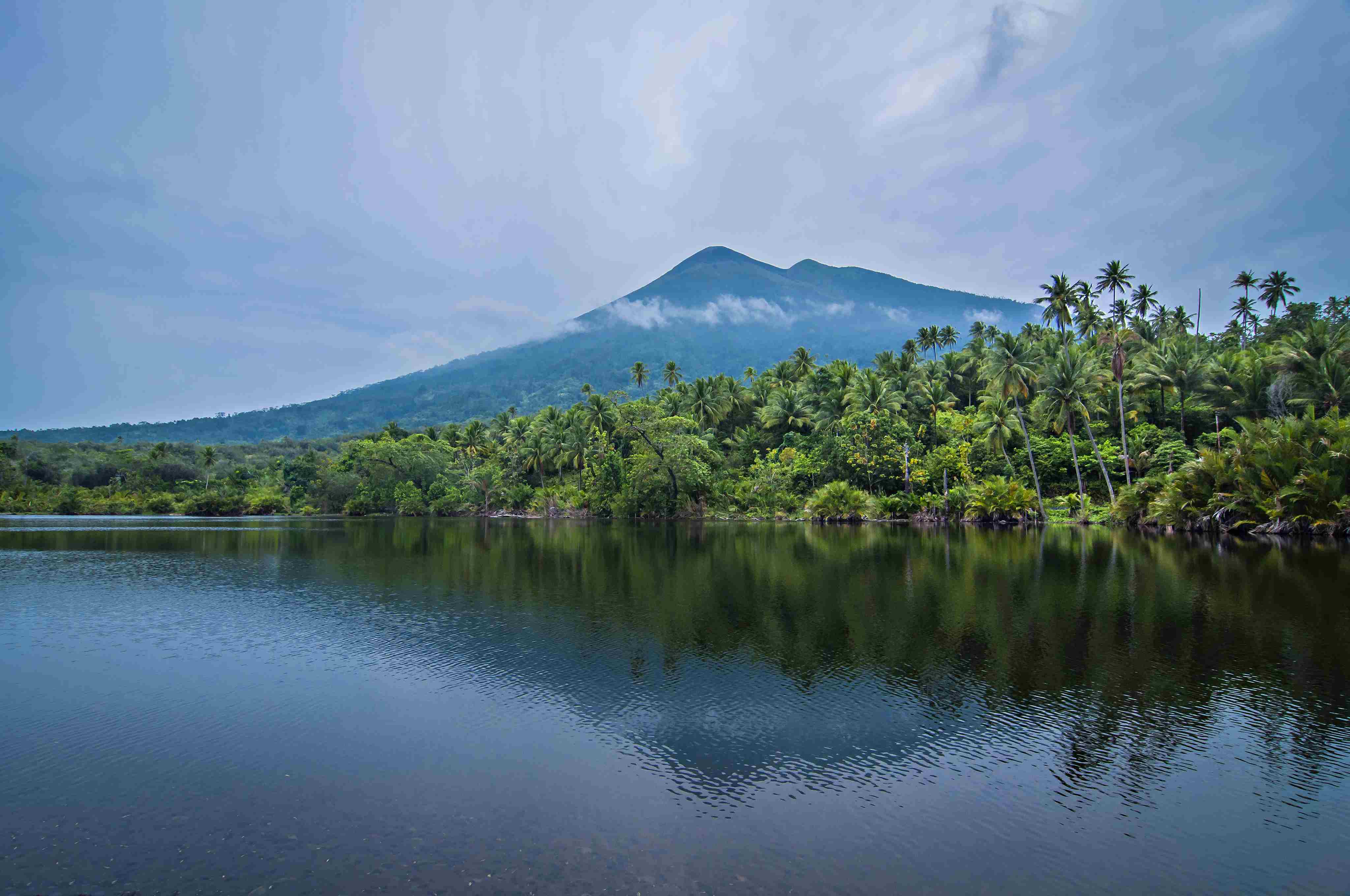 Enjoy the Panorama of Lake Tolire