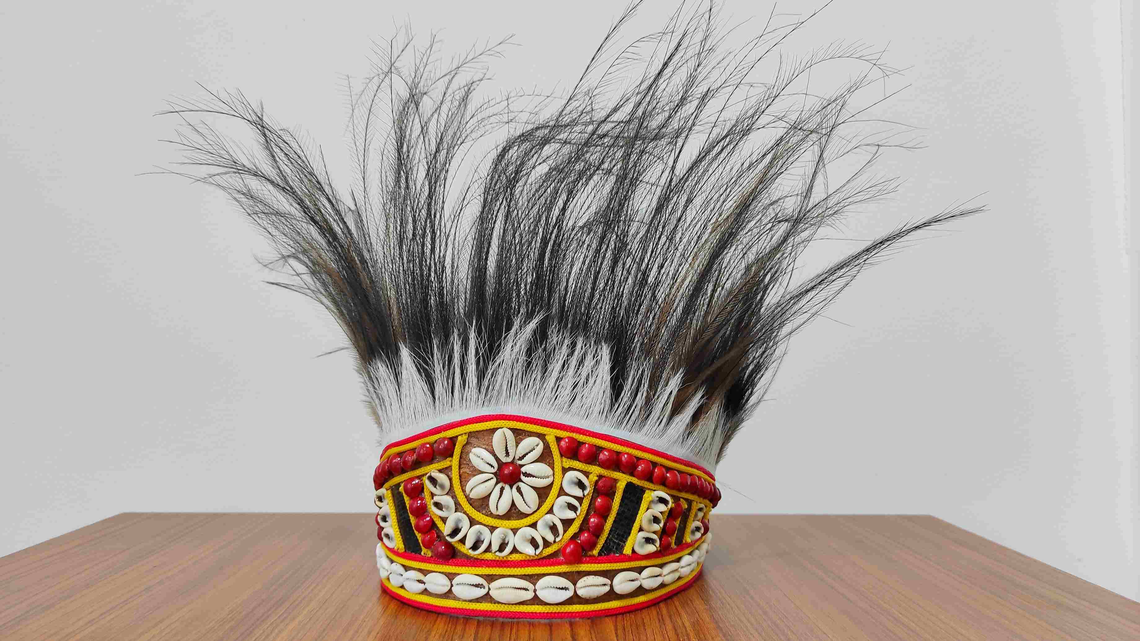 Cendrawasih Crown