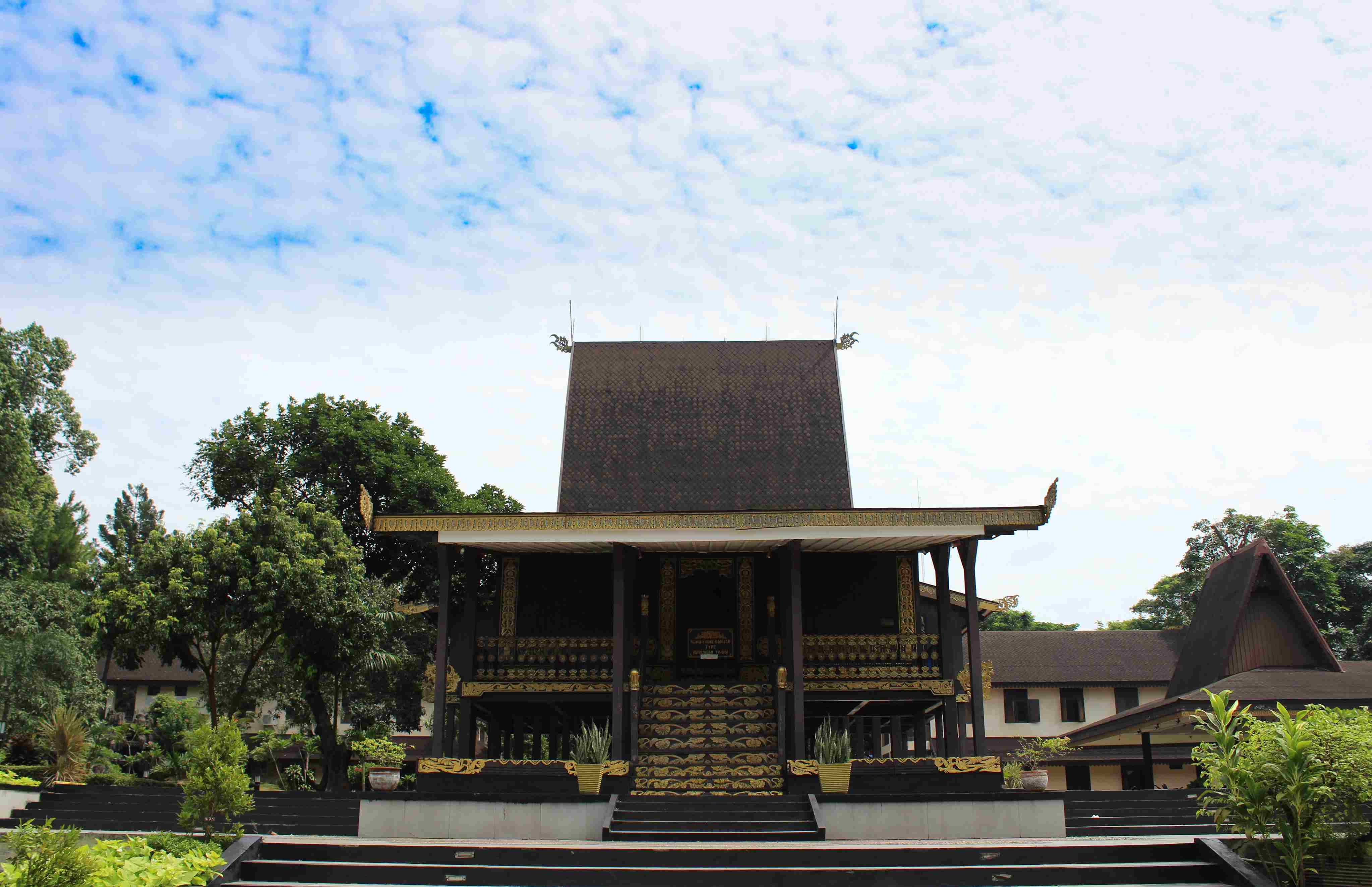 Bubungan Tinggi Traditional House